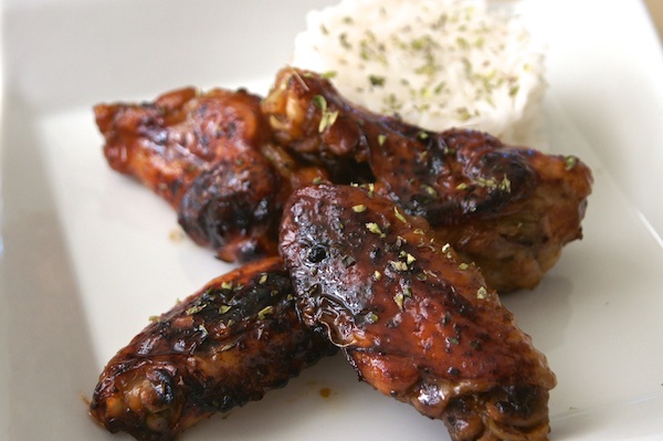 Receta de alitas de pollo al horno con miel y salsa de soja