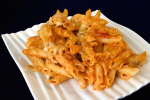 Macarrones de Escándalo, con bechamel de mostaza y queso