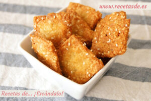 Galletas saladas caseras de mantequilla y queso