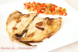 Dorada a la espalda al horno con «pisto» de pimientos asados