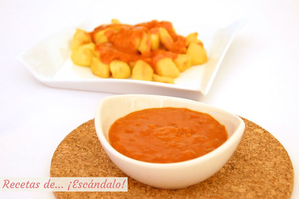 Receta fácil de salsa brava casera para las patatas bravas