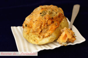 Patatas rellenas de carne picada al horno