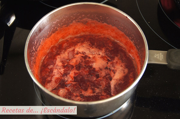 Como preparar coulis de fresa