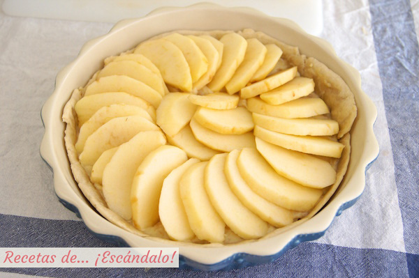 Tarta de manzana con crema pastelera