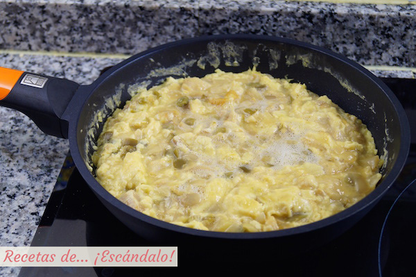 Como hacer tortilla de bacalao acompanada de gildas, receta vasca