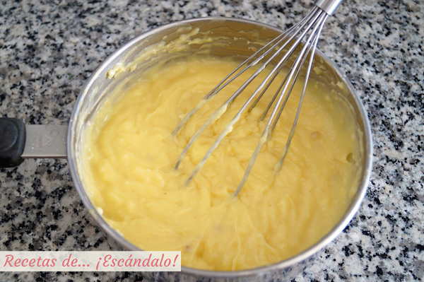 Crema de nata para los pasteles de belem