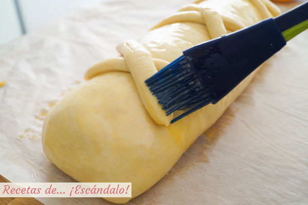 Pan de jamon pintado con huevo