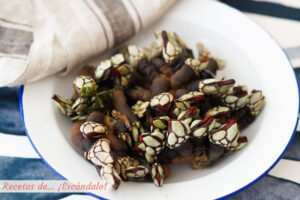 Aprende cómo cocer percebes para que te queden perfectos