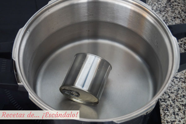 Lata de leche condensada para hacer dulce de leche