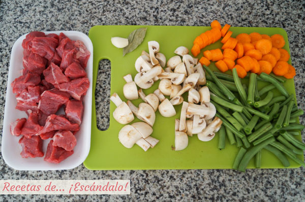 Ingredientes carne guisada con verduras