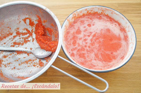 Colar tomates licuados