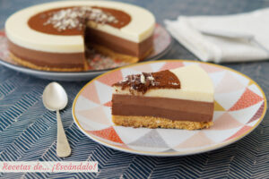 Tarta de tres chocolates paso a paso. ¡Receta muy fácil!