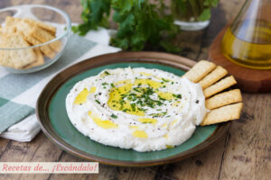 Cómo hacer labneh o queso de yogur casero y muy fácil