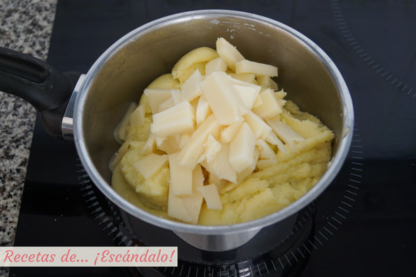 Receta de aligot o pure de patatas frances con queso