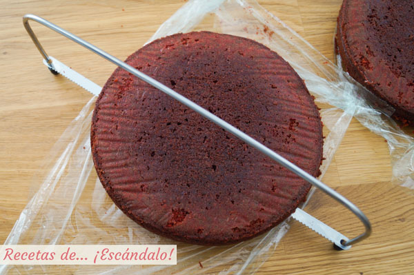 Como cortar bizcochos con lira