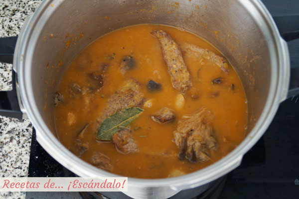 Como hacer fricando de ternera y setas, una receta tradicional catalana deliciosa