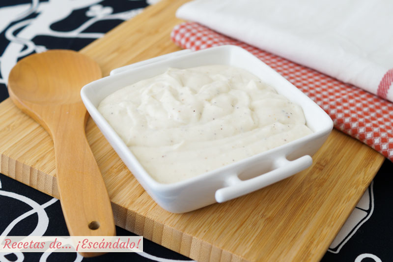 https://cdn6.recetasdeescandalo.com/wp-content/uploads/2019/05/Salsa-bechamel-casera.-Receta-facil-y-sin-grumos.jpg?utm_source=chatgpt.com