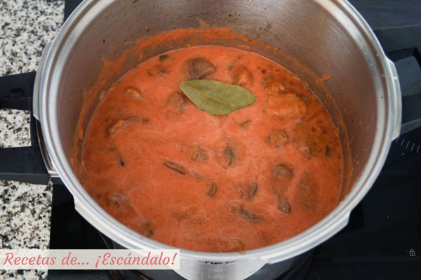 Como hacer magro con tomate. Receta de tapa o aperitivo tradicional