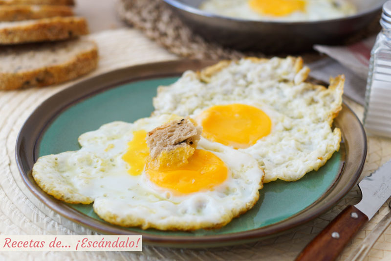 Huevo frito perfecto, con trucos y consejos