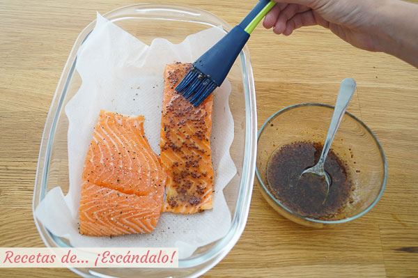 Como hacer salmon al horno con salsa de mostaza y miel
