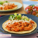 Tostadas de tinga de pollo