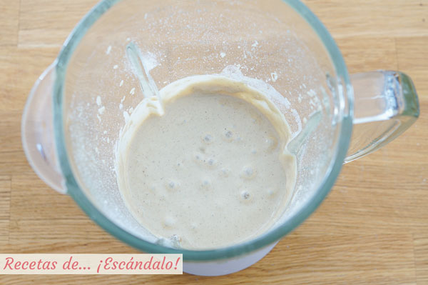 Masa para panqueques o pancakes de avena y banana