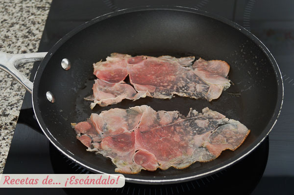 Lacon ahumado a la plancha