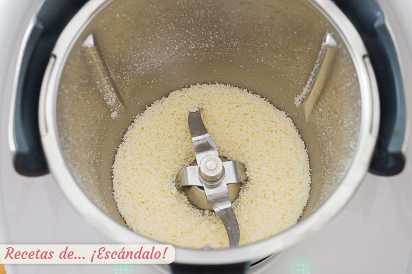 Queso parmesano rallado