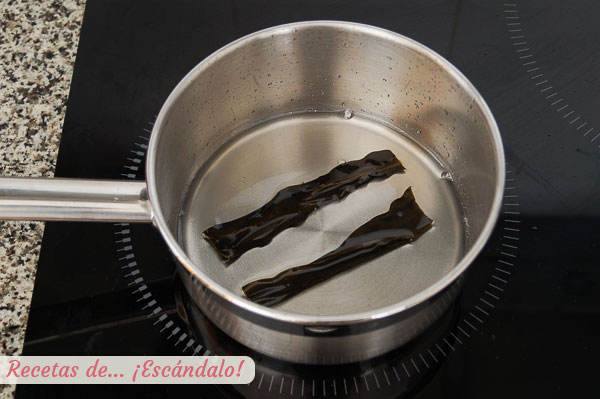 Mirin con alga kombu