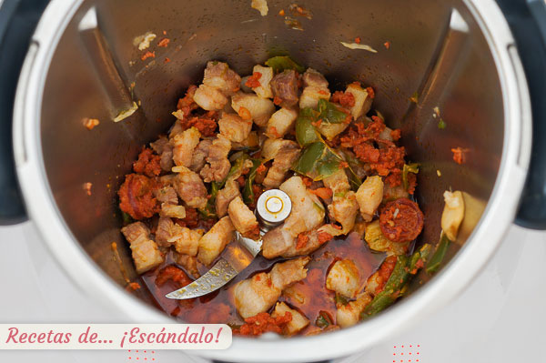 Carnes y pimiento migas thermomix