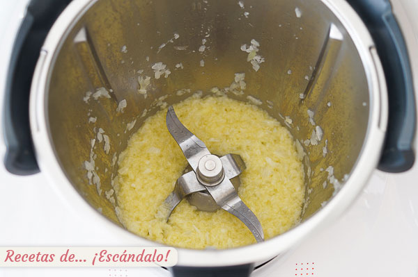 Cebolla pochada para carbonara thermomix