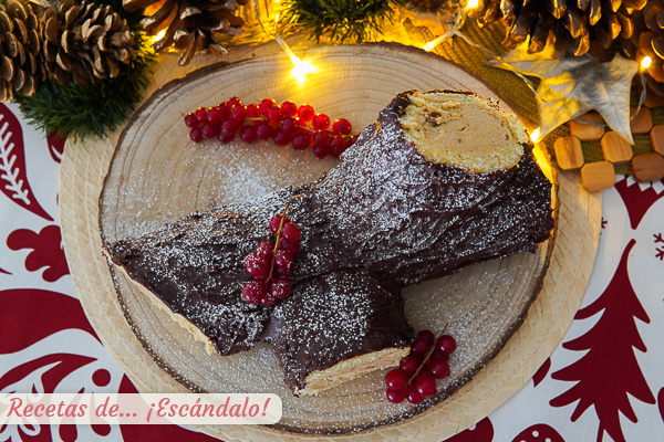 Como hacer tronco de Navidad de chocolate y turron, un postre navideno delicioso