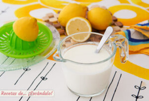 Aprende cómo hacer buttermilk o suero de mantequilla casero