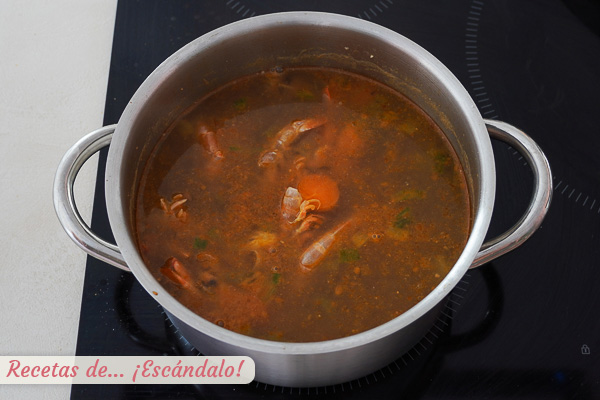 Caldo marisco casero