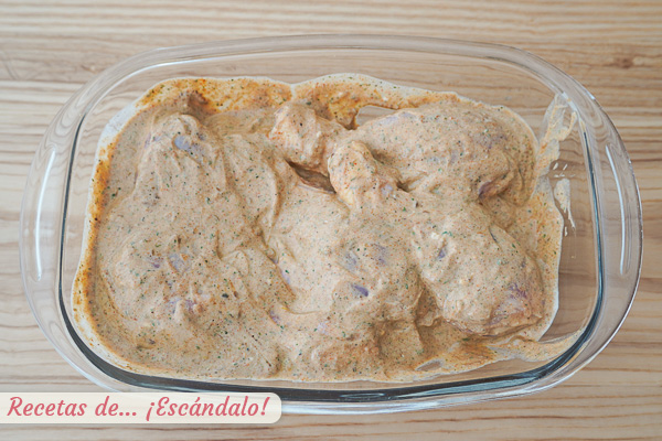 Pollo tandoori marinado especias