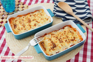 Canelones de atún con tomate y bechamel, sencillos y ricos