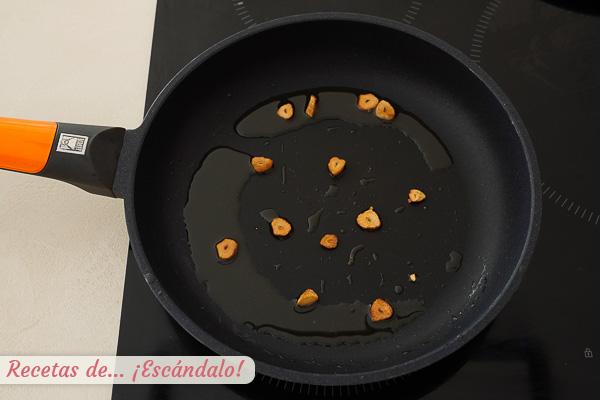 Ajos salteados espinacas